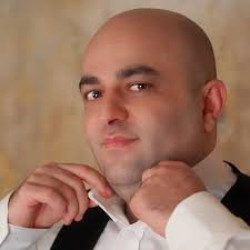 Роман Шахназарян